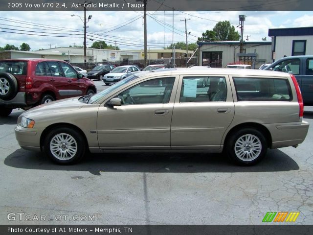 2005 Volvo V70 2.4 in Ash Gold Metallic