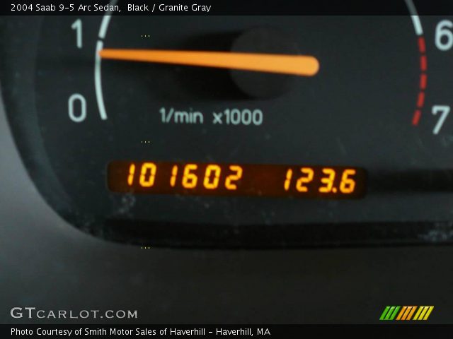 2004 Saab 9-5 Arc Sedan in Black