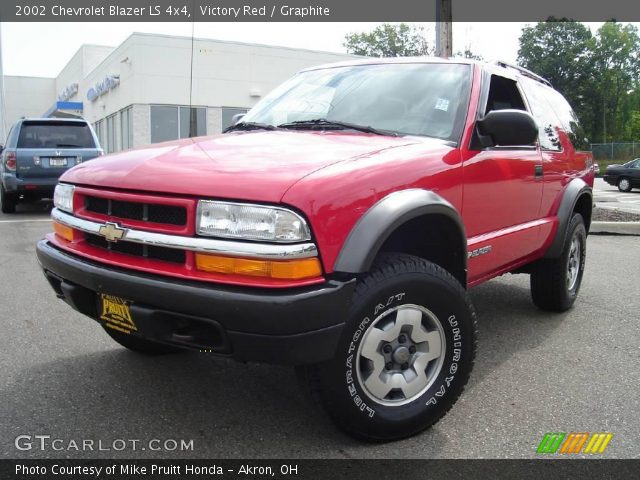 2002 Chevrolet Blazer LS 4x4 in Victory Red
