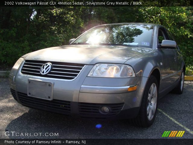 2002 Volkswagen Passat GLX 4Motion Sedan in Silverstone Grey Metallic