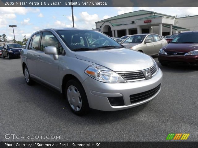 2009 Nissan Versa 1.8 S Sedan in Brillant Silver