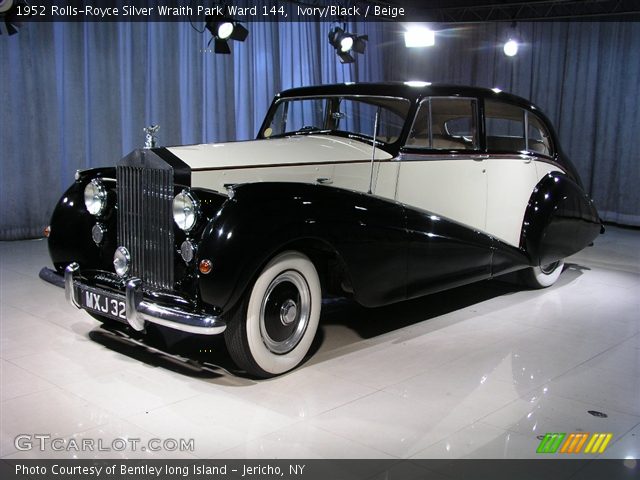1952 Rolls-Royce Silver Wraith Park Ward 144 in Ivory/Black