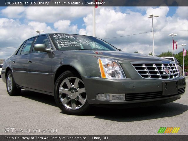 2006 Cadillac DTS Luxury in Titanium Metallic