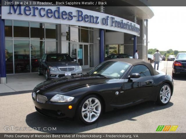 2005 BMW Z4 3.0i Roadster in Black Sapphire Metallic