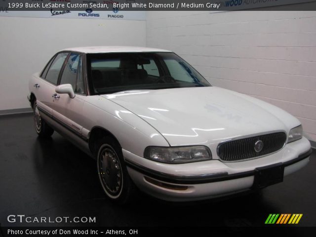 1999 Buick LeSabre Custom Sedan in Bright White Diamond