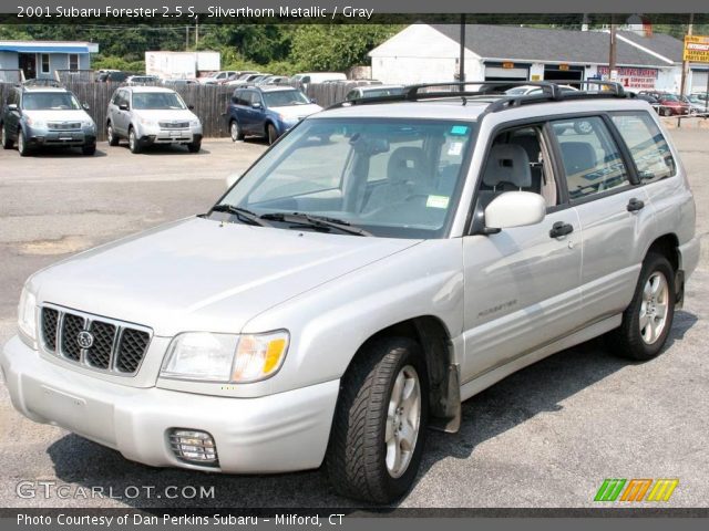 2001 Subaru Forester 2.5 S in Silverthorn Metallic