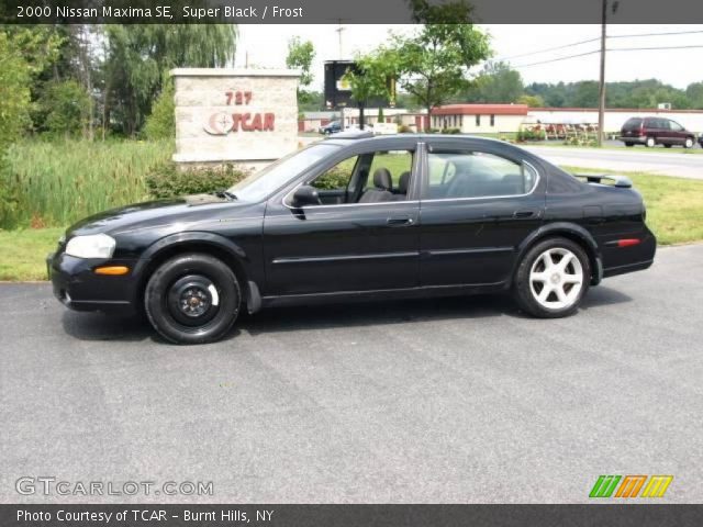 2000 Nissan Maxima SE in Super Black