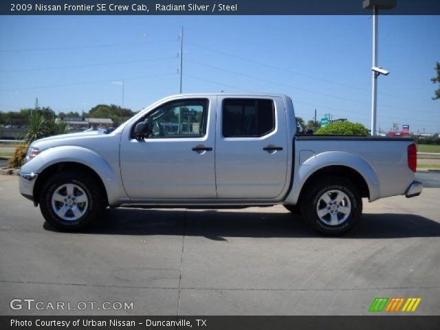 2009 Nissan Frontier SE Crew Cab in Radiant Silver