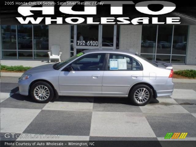 2005 Honda Civic LX Sedan in Satin Silver Metallic
