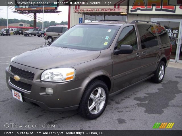 2005 Chevrolet Uplander LS in Bronzemist Metallic
