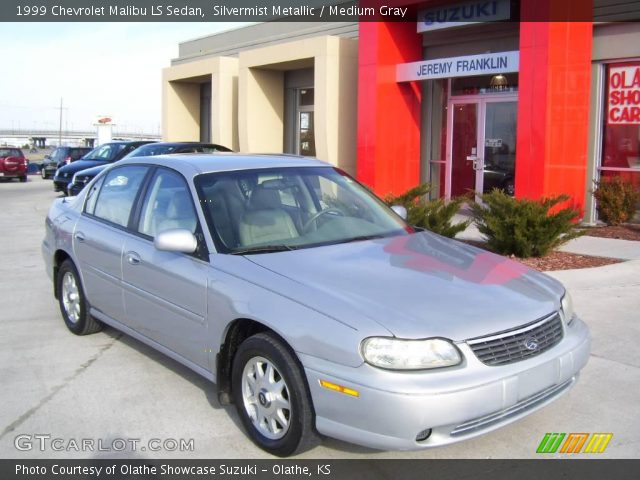 1999 Chevrolet Malibu LS Sedan in Silvermist Metallic