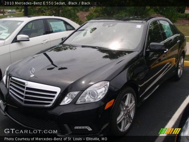 2010 Mercedes-Benz E 550 Sedan in Black