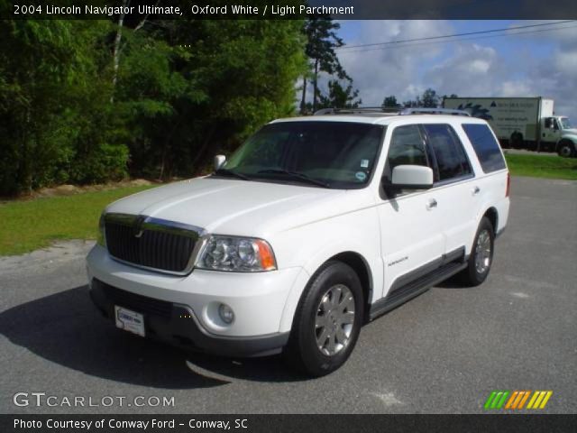 2004 Lincoln Navigator Ultimate in Oxford White