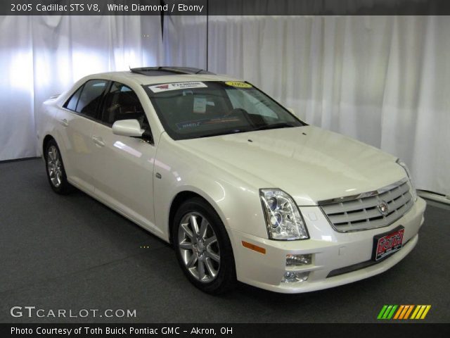 2005 Cadillac STS V8 in White Diamond