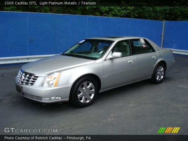 2006 Cadillac DTS  in Light Platinum Metallic