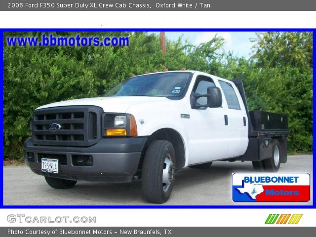 2006 Ford F350 Super Duty XL Crew Cab Chassis in Oxford White
