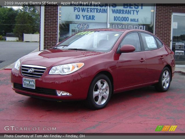 2009 Hyundai Elantra SE Sedan in Apple Red Pearl