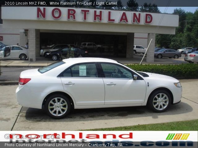 2010 Lincoln MKZ FWD in White Platinum Tri-Coat