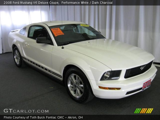 2008 Ford Mustang V6 Deluxe Coupe in Performance White