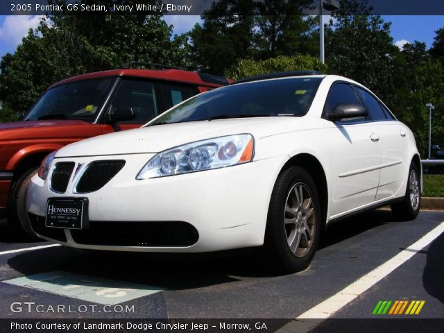 2005 Pontiac G6 Sedan in Ivory White