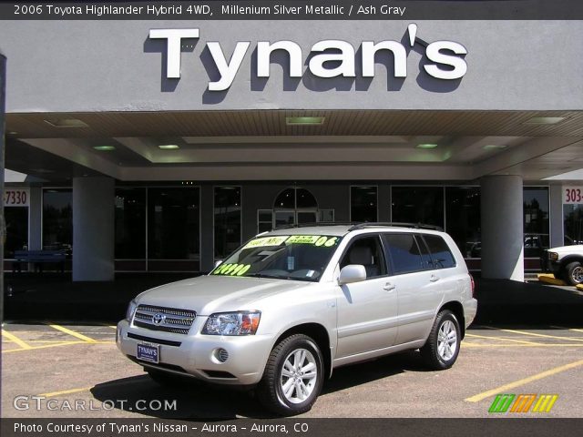 2006 Toyota Highlander Hybrid 4WD in Millenium Silver Metallic