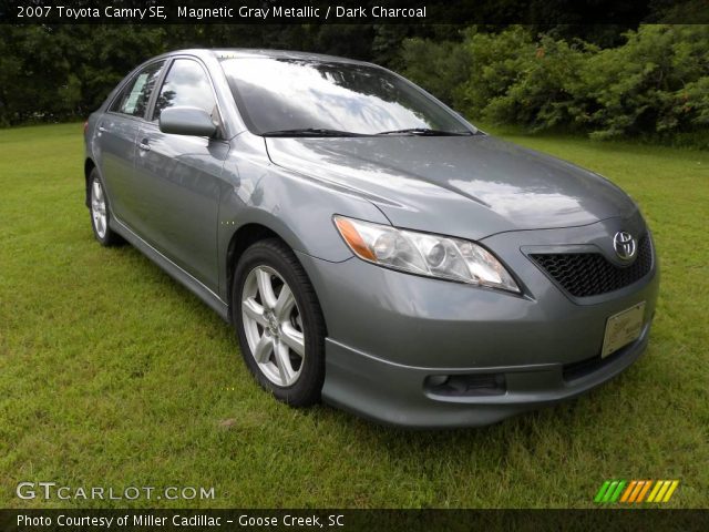 2007 Toyota Camry SE in Magnetic Gray Metallic