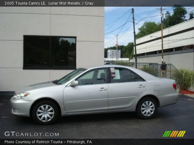 2005 Toyota Camry LE in Lunar Mist Metallic