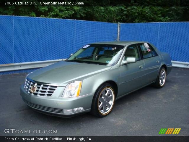 2006 Cadillac DTS  in Green Silk Metallic