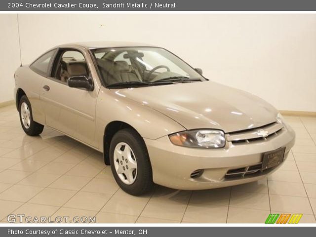 2004 Chevrolet Cavalier Coupe in Sandrift Metallic