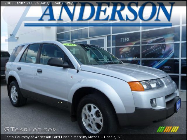 2003 Saturn VUE V6 AWD in Silver