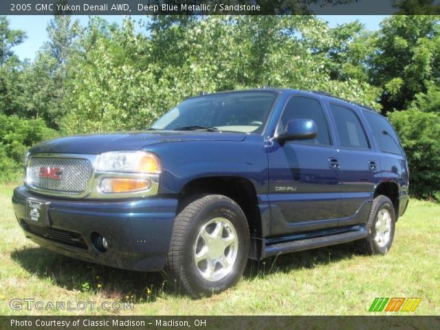 2005 GMC Yukon Denali AWD in Deep Blue Metallic