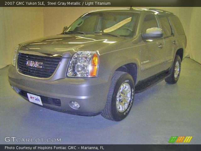 2007 GMC Yukon SLE in Steel Gray Metallic