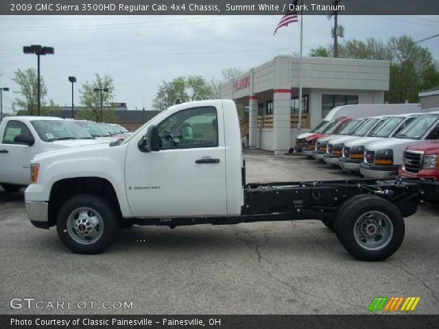 2009 GMC Sierra 3500HD Regular Cab 4x4 Chassis in Summit White