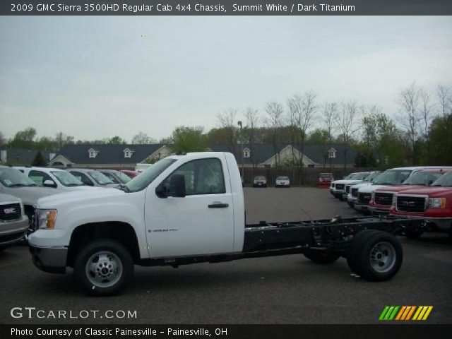 2009 GMC Sierra 3500HD Regular Cab 4x4 Chassis in Summit White