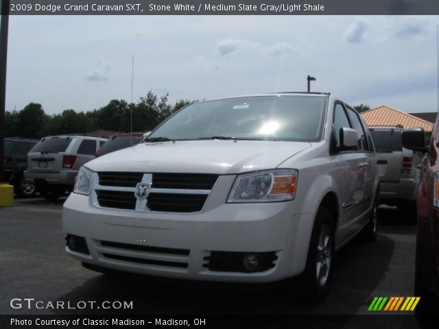 2009 Dodge Grand Caravan SXT in Stone White