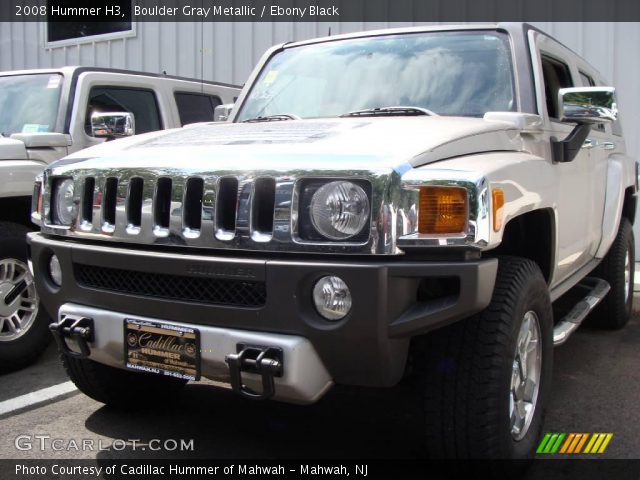 2008 Hummer H3  in Boulder Gray Metallic