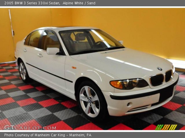 2005 BMW 3 Series 330xi Sedan in Alpine White