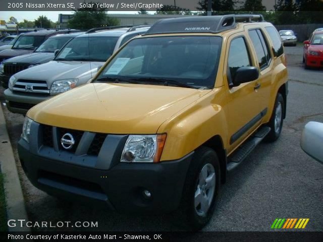 2005 Nissan Xterra SE in Solar Yellow