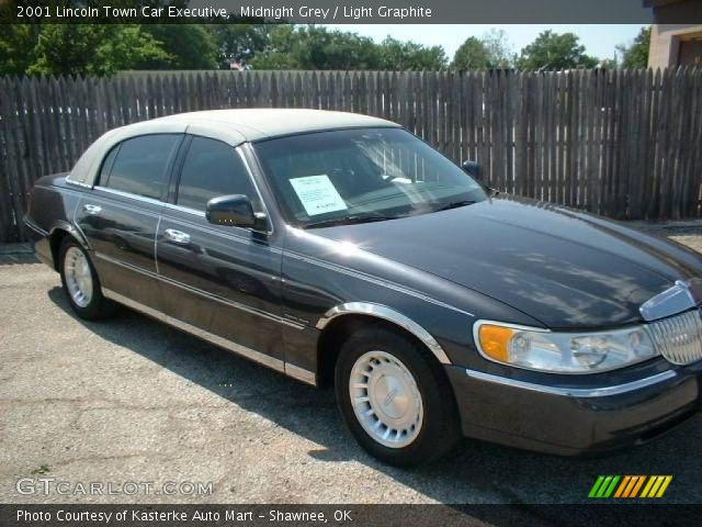 2001 Lincoln Town Car Executive in Midnight Grey