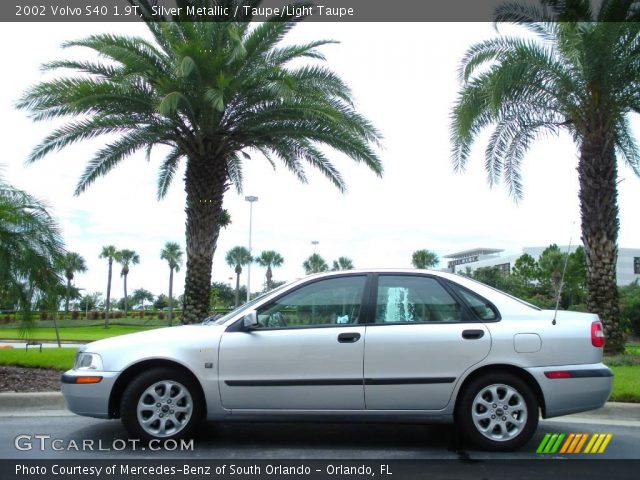 2002 Volvo S40 1.9T in Silver Metallic