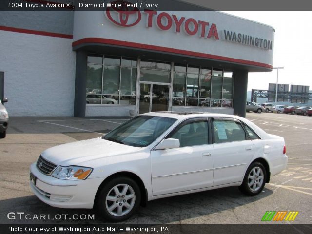 2004 Toyota Avalon XL in Diamond White Pearl