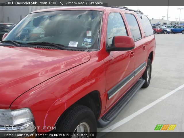 2001 Chevrolet Suburban 1500 LS in Victory Red