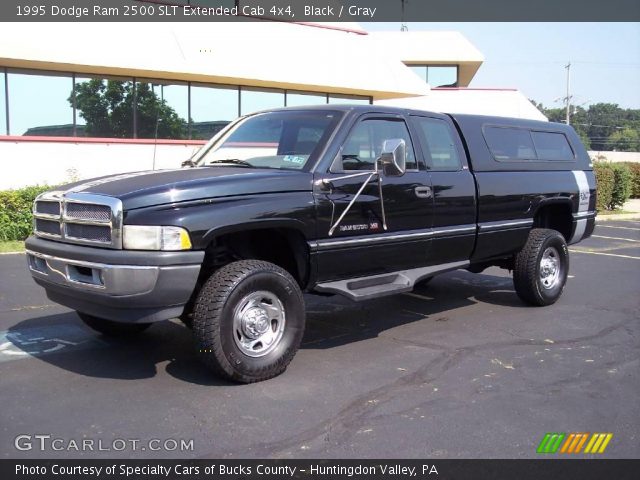 1995 Dodge Ram 2500 SLT Extended Cab 4x4 in Black