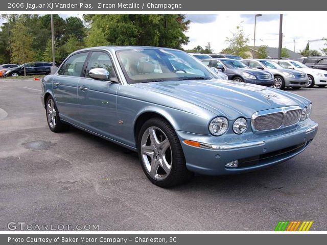 2006 Jaguar XJ Vanden Plas in Zircon Metallic