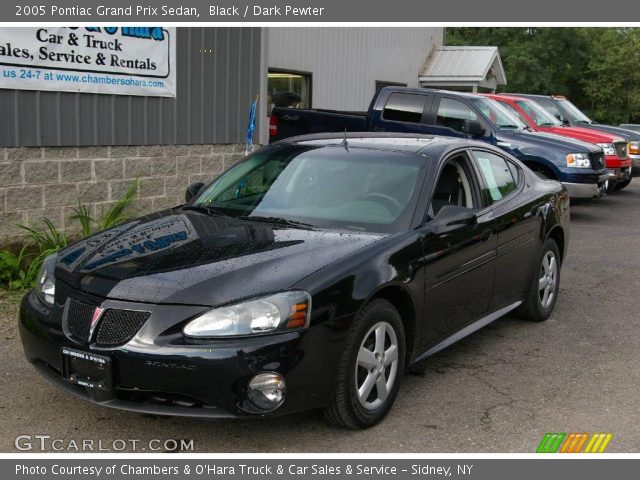 2005 Pontiac Grand Prix Sedan in Black