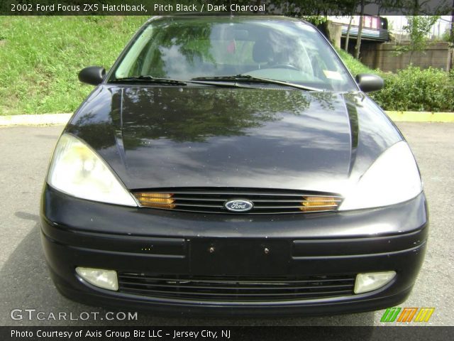 2002 Ford Focus ZX5 Hatchback in Pitch Black