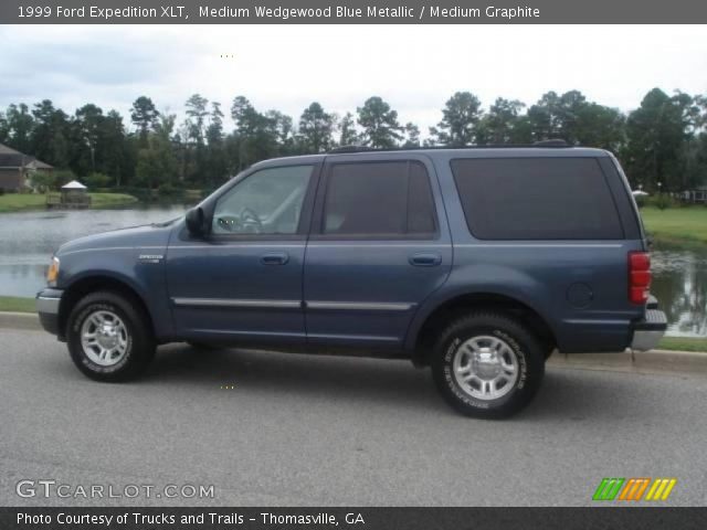 1999 Ford Expedition XLT in Medium Wedgewood Blue Metallic