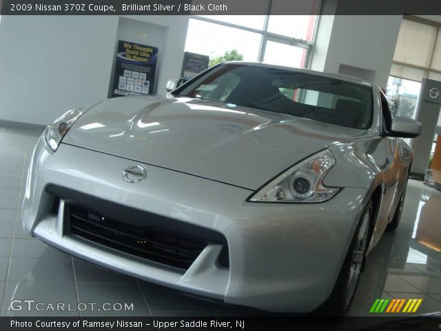 2009 Nissan 370Z Coupe in Brilliant Silver
