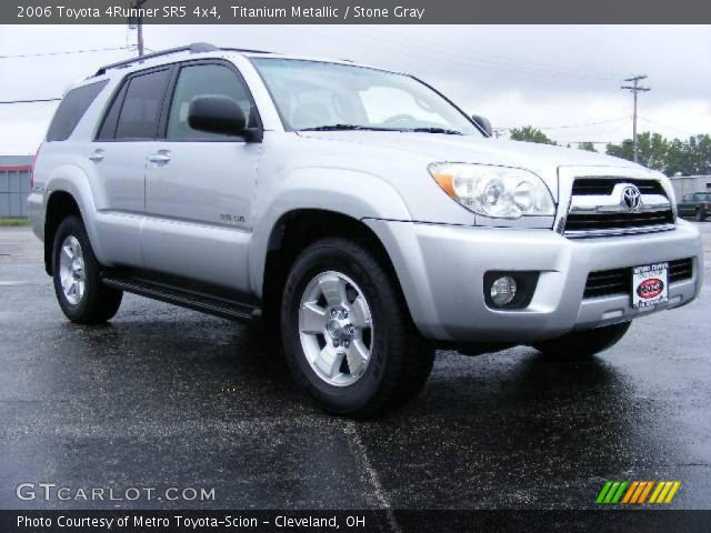 2006 Toyota 4Runner SR5 4x4 in Titanium Metallic