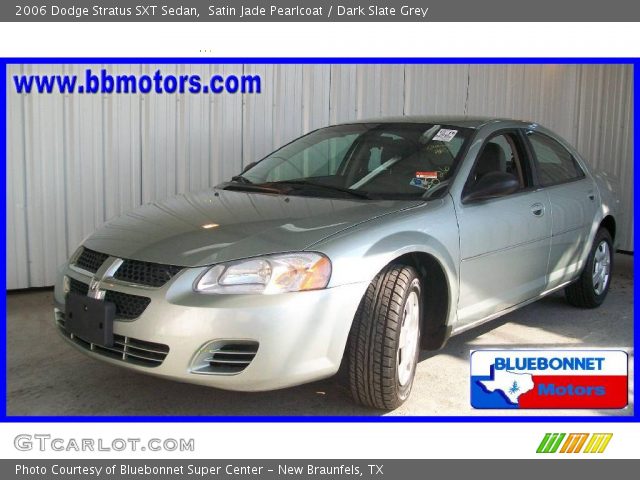 2006 Dodge Stratus SXT Sedan in Satin Jade Pearlcoat